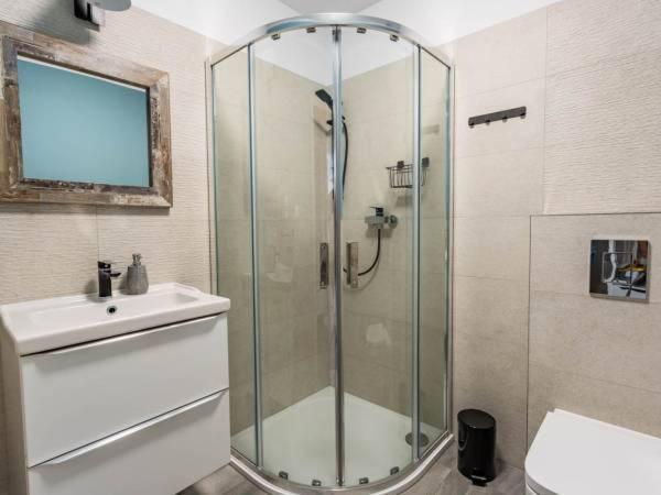 Apartamenty Na Zmijowej Gorce Debina  Ngoại thất bức ảnh