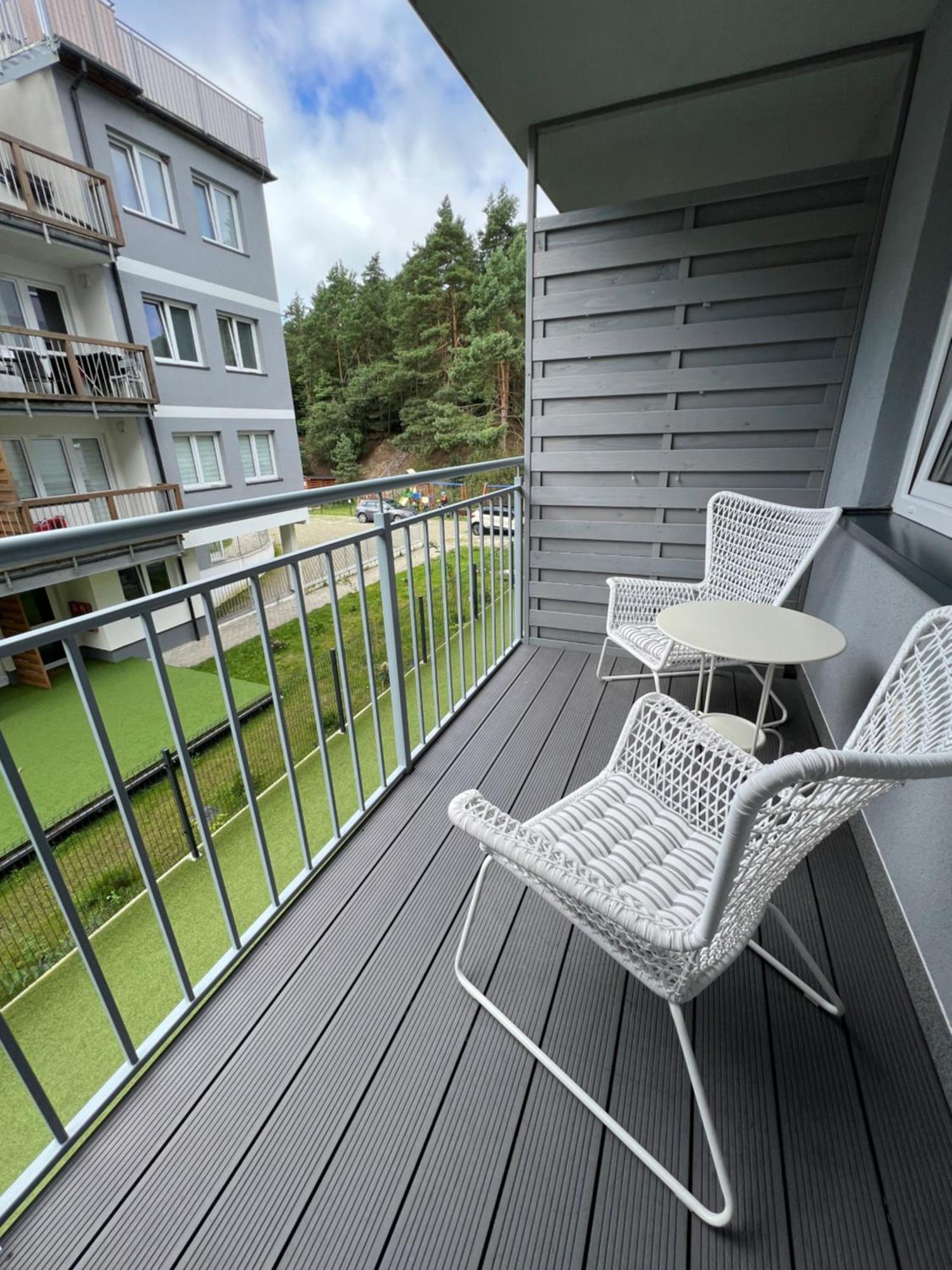 Apartamenty Na Zmijowej Gorce Debina  Ngoại thất bức ảnh